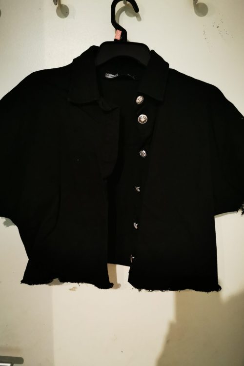 Veste en jean. Courte