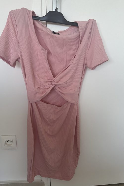 Robe rose