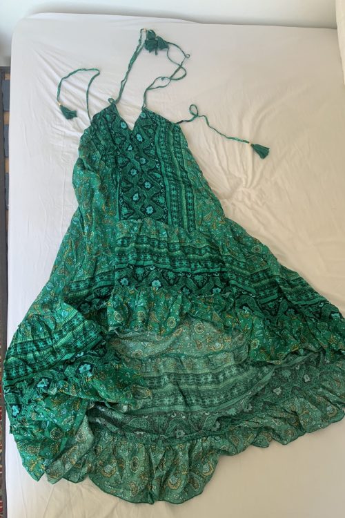 Robe longue qui remonte devant, dos nu, TU