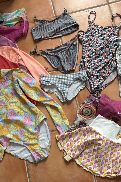 Lot maillot de bain et anti UV