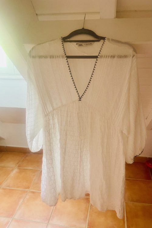 Robe broderie Zara